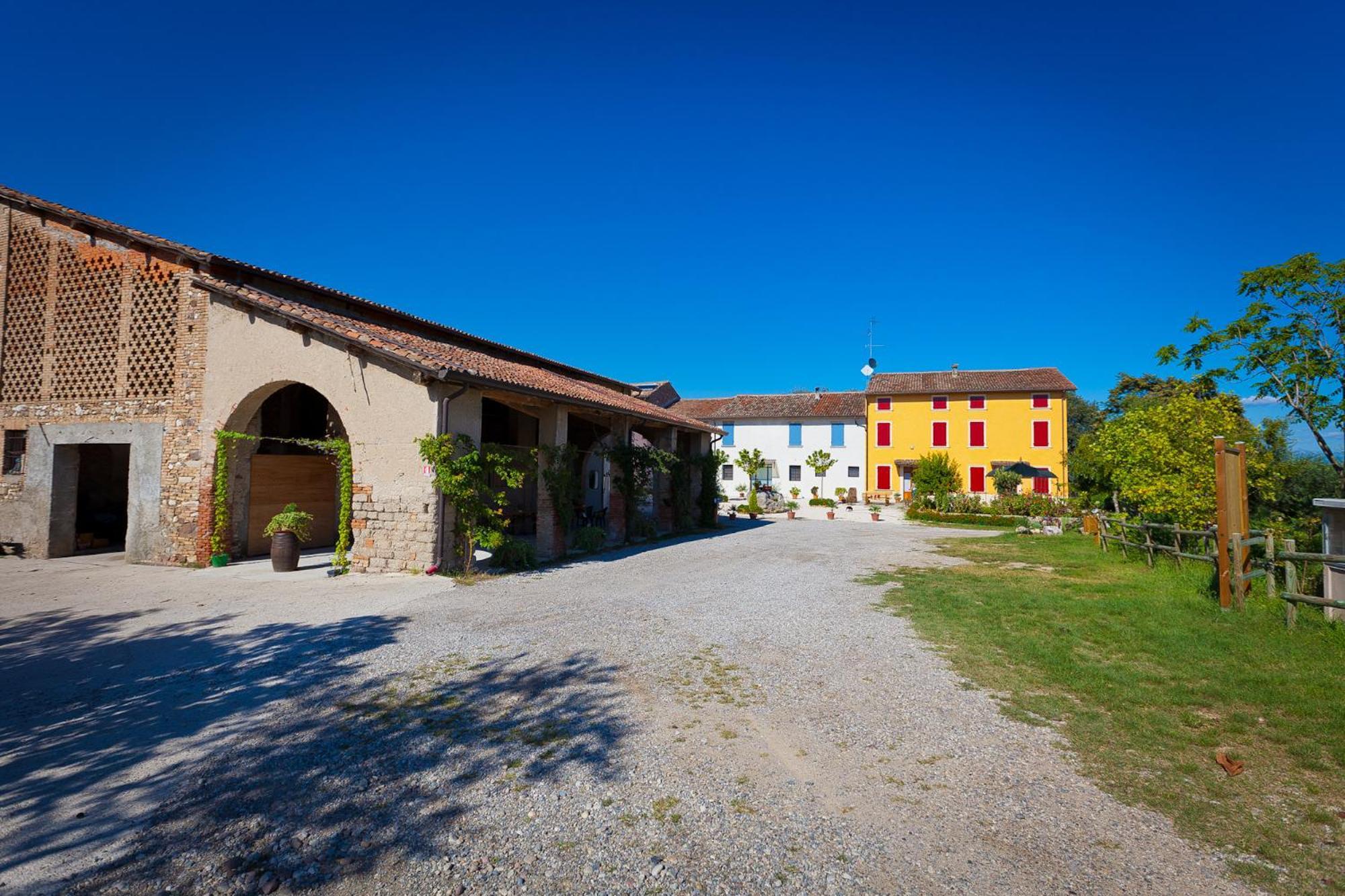 Agriturismo Con Cucina Tipica Nuova Scardua Cavriana ภายนอก รูปภาพ